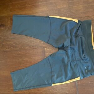 Nike Black and Yellow Performance Leggings